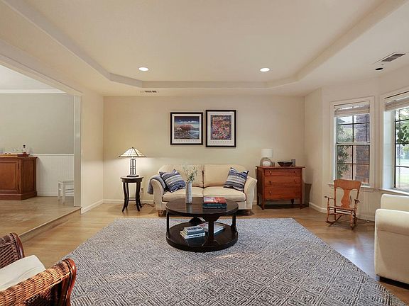 4th image of 19360 N Wilderness Way