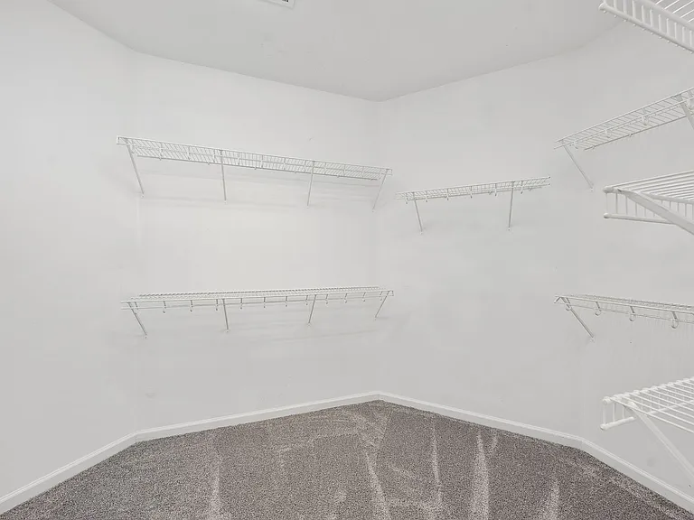 101 Palmwood Ct — Photo 36