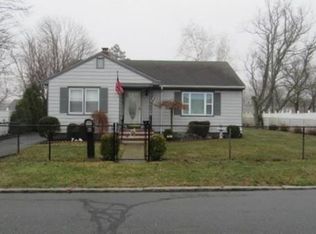 54 Clara St, New Bedford, MA 02744