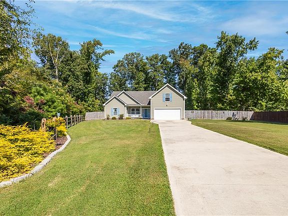 2nd image of 147 Travis Blvd