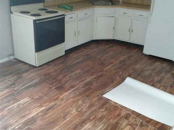 82 Lexington Ct, Barnegat, NJ 08005