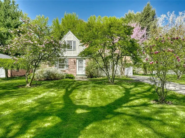 26 Southland Dr, Rochester, NY 14623