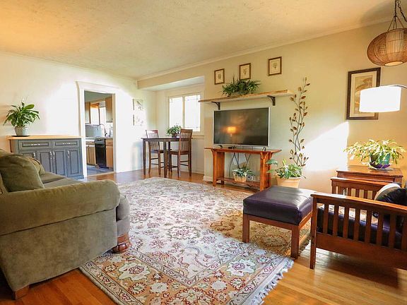 5th image of 2618 W Dalton Ave