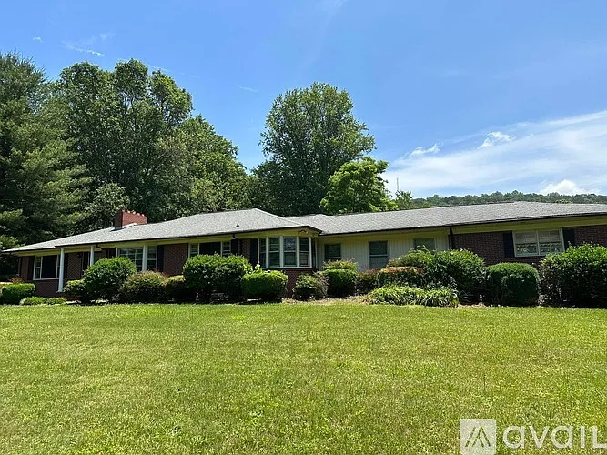125 New Creed Ln