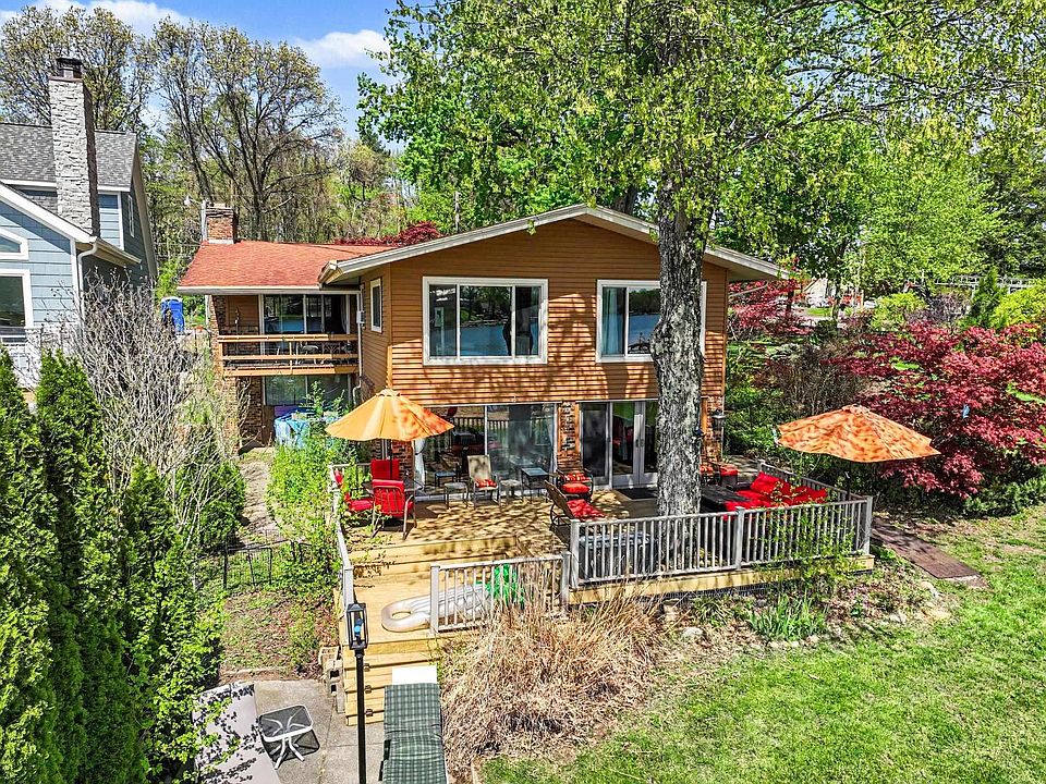 1st image of 50575 W Lakeshore Dr