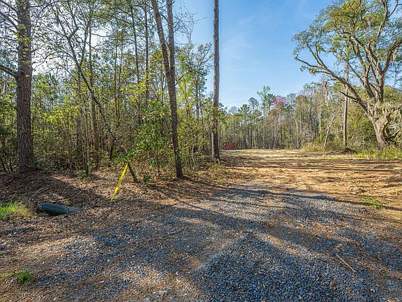 2nd image of 808 Society Rd