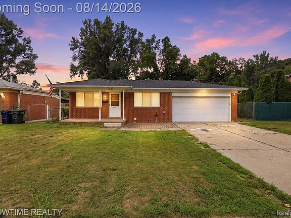 2nd image of 4922 Sanford Dr
