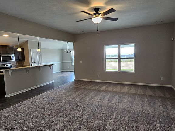 3rd image of 3127 Easton Drive