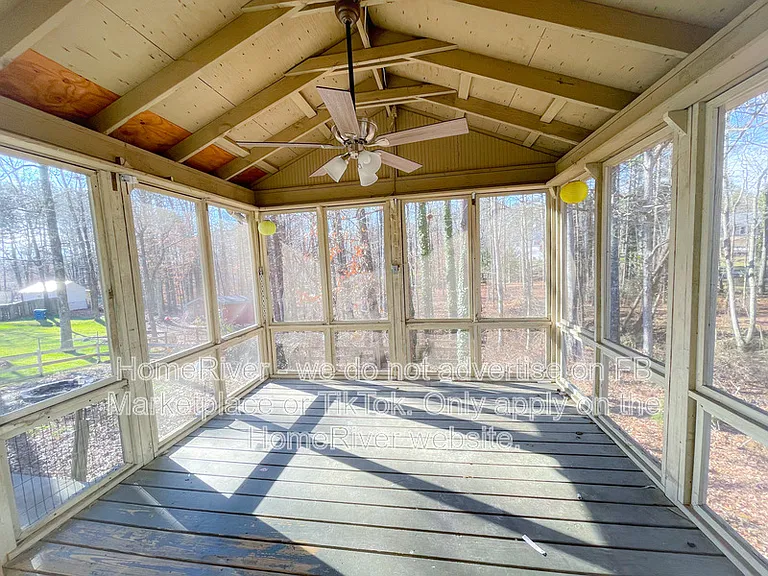 2280 Castle Royale Dr — Photo 5