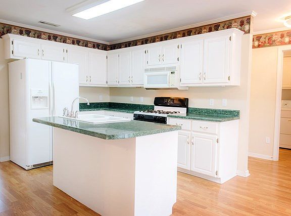 5th image of 318 Tanner Dr