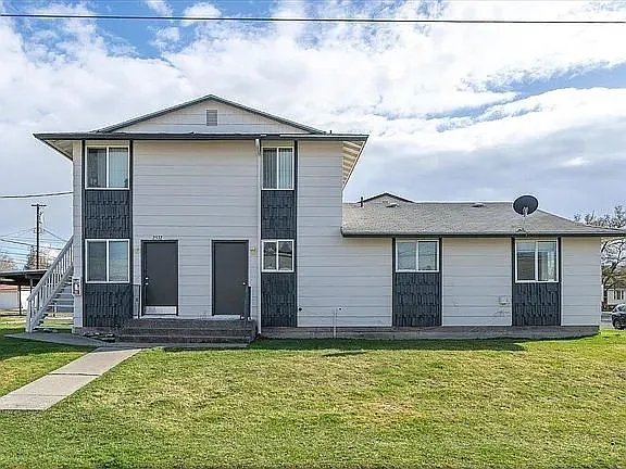 N Nevada St
