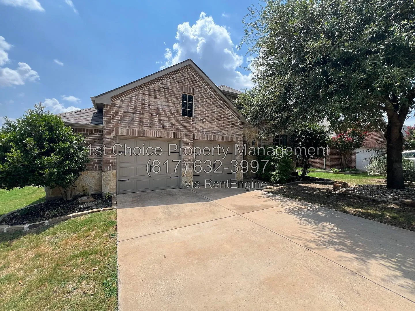 4 bed, 2.5 bath, 2058 sqft, $2,395 — Photo 2