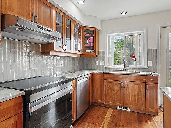 5th image of 500 Little Lake Dr #507
