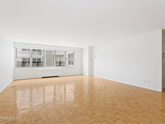5th image of 155 W 68th St APT 1716