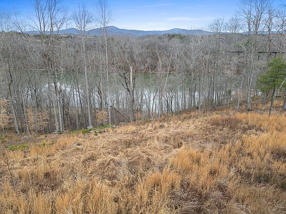 2nd image of 47 Pearl Dr