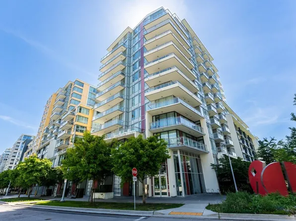 8628 Hazelbridge Way #711, Richmond, BC V6X 1R3