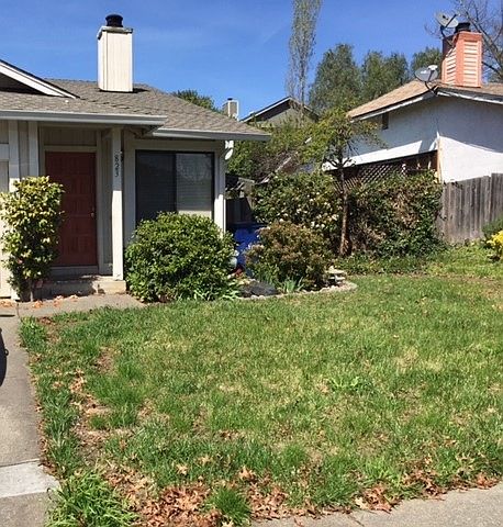 2nd image of 823 Bowen Ct