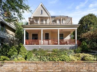 2120 E Webster Pl, Milwaukee, WI 53211