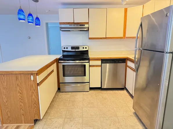 84 Warren St #1, Concord, NH 03301
