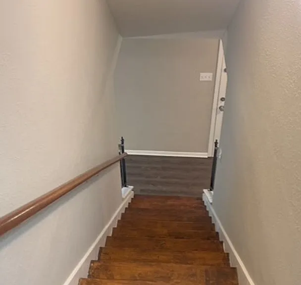 201 Straw Rd — Photo 33