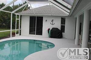 Outdoor view to 2nd bedroom