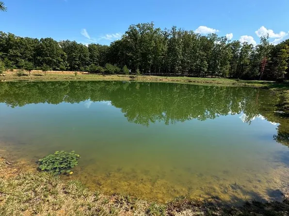 362 Oak Hill Rd, Moorefield, WV 26836