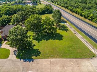 2 Heritage Pl, Greenville, TX 75402