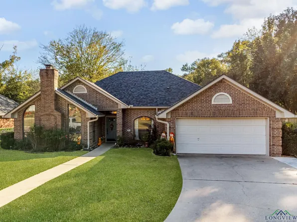 311 Lakewood Dr, Longview, TX 75604