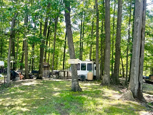175 Dolphin Head Rd, Du Bois, PA 15801