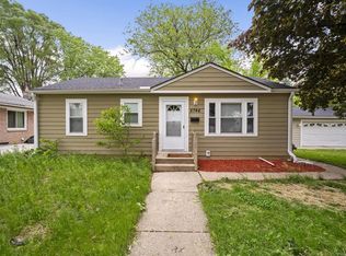 5746 N 92nd St, Milwaukee, WI 53225