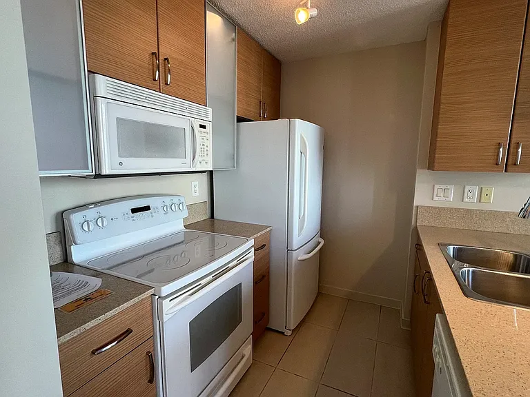 928 Homer St — Photo 13