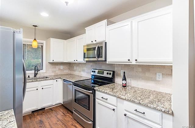 1st image of 3154 Lake Village Dr