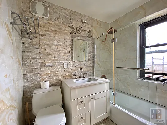 Rented by LoHo Realty | media 7