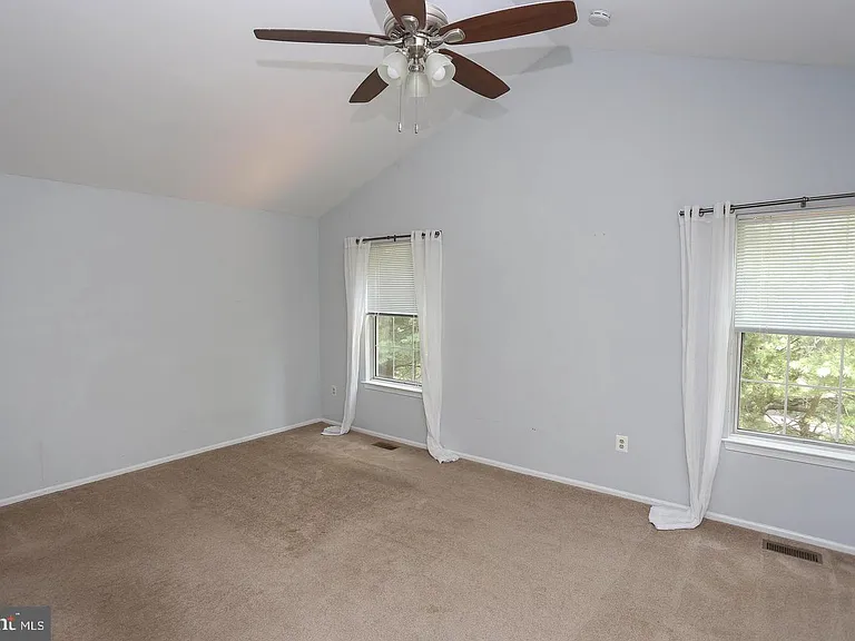 4710 Leyden Way — Photo 10