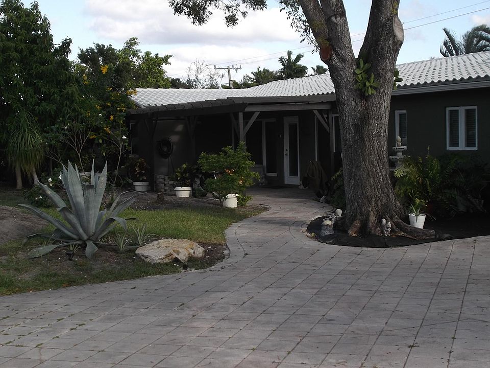 1st image of 2508 NE 29th Ct