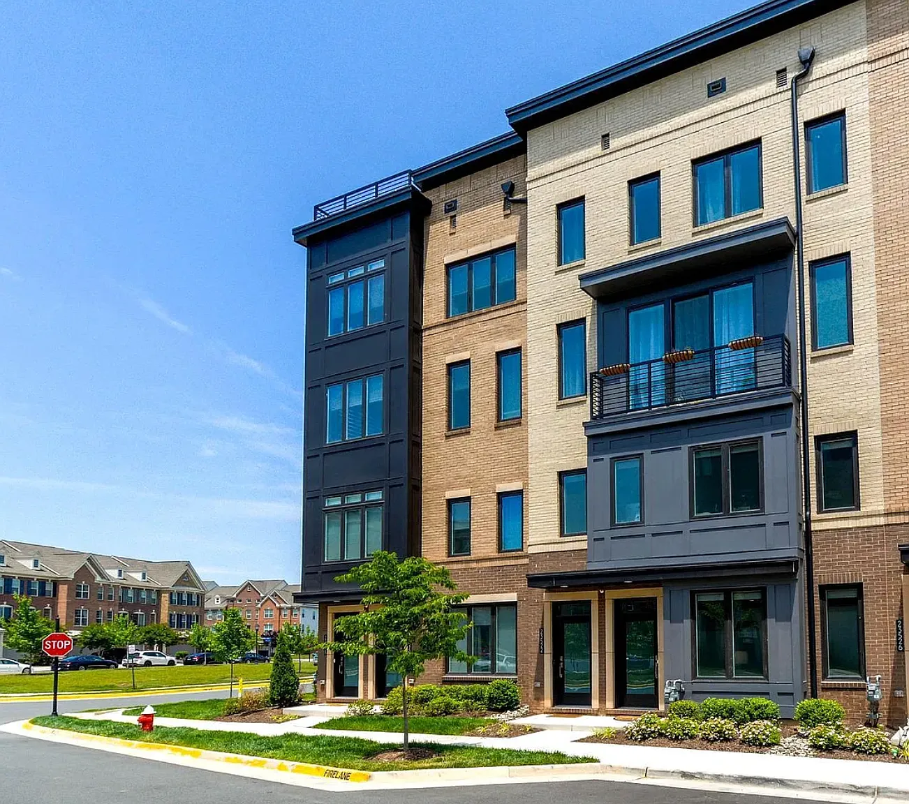 3 bed, 1700 sqft, $3,100 — Photo 1