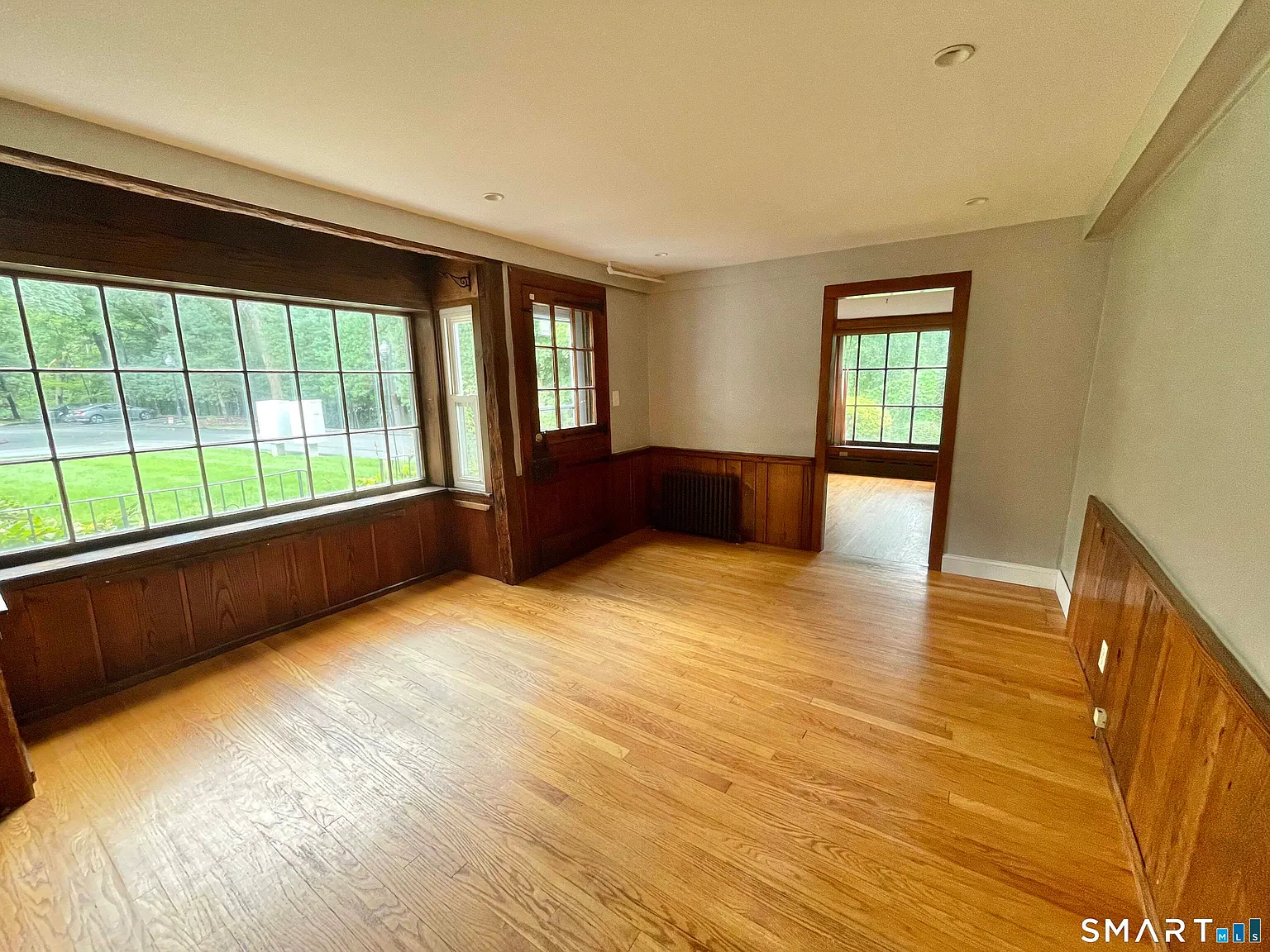 3 bed, 1.5 bath, 2190 sqft, $3,100 — Photo 3