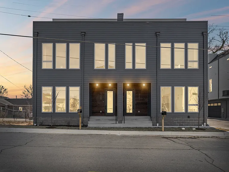 1729 Simpkins St — Photo 2