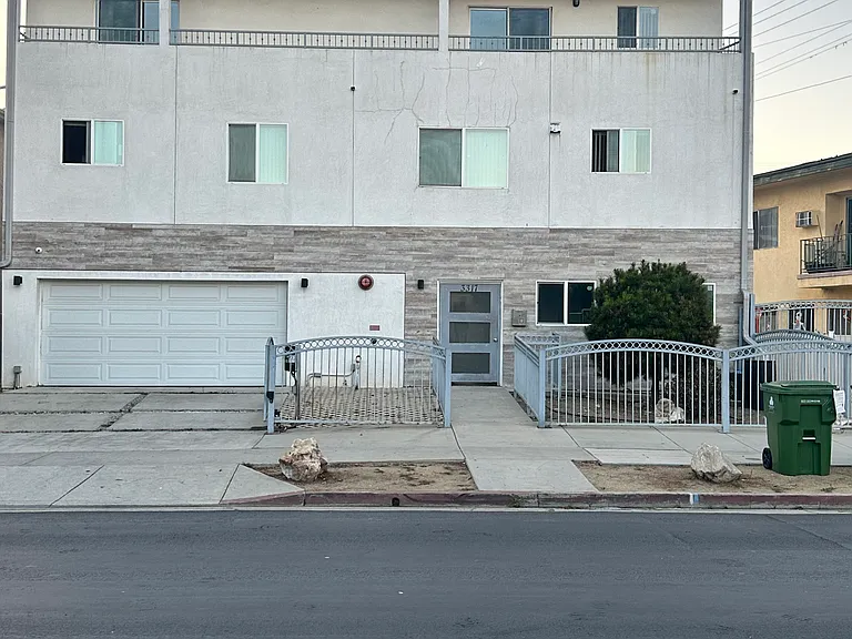 3319 Bagley Ave #2 — Photo 1