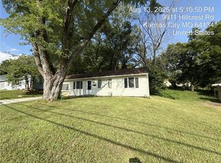 9911 Hillcrest Rd, Kansas City, MO 64134