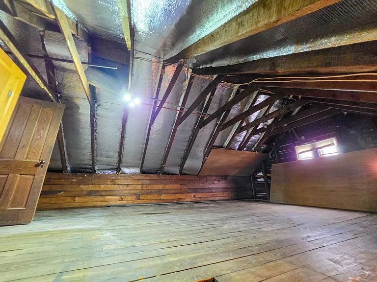 The Bonus Room/Finished Attic