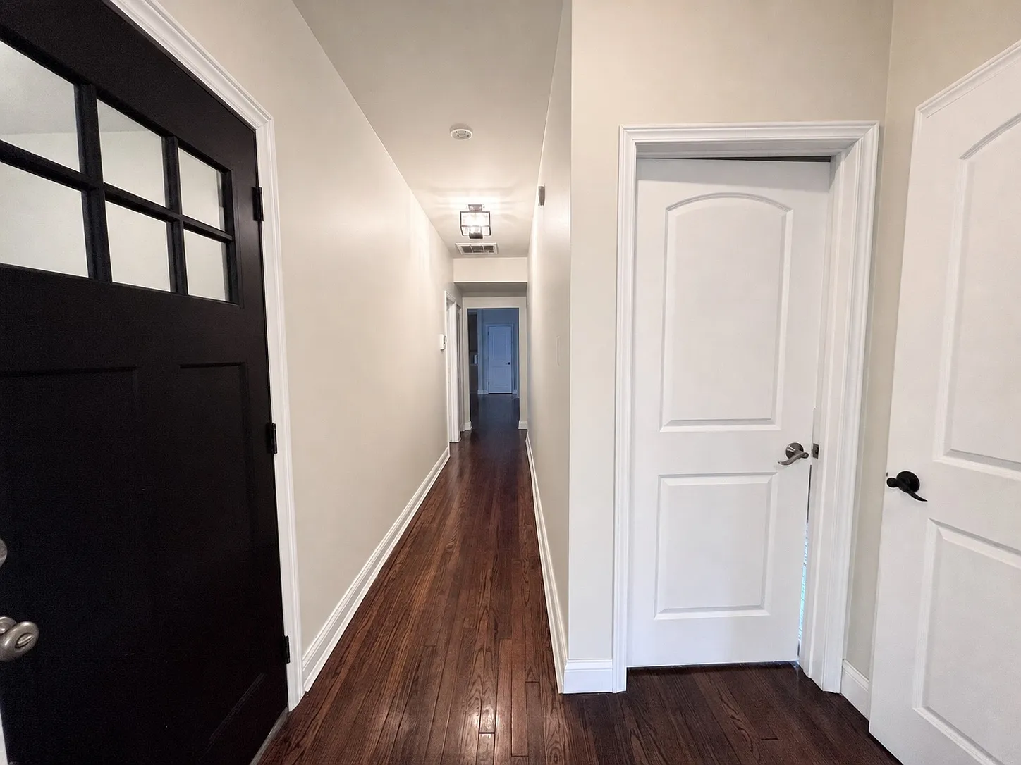 3 bed, 1453 sqft, $2,600 — Photo 3