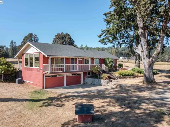 25994 Hall Rd, Junction City, OR 97448