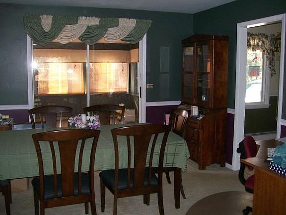3rd image of 6 Southwood Dr