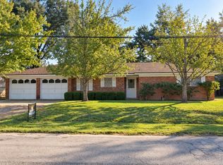 946 Hardeman St, Sealy, TX 77474