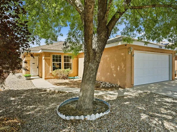7709 Greywolf Rd SW, Albuquerque, NM 87121