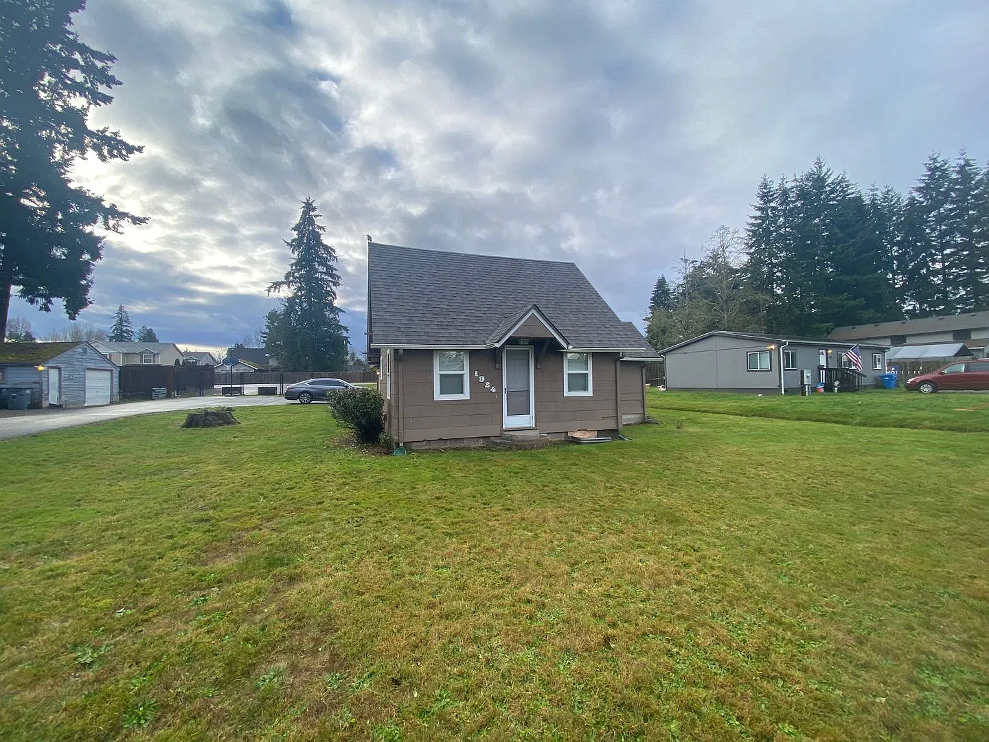 Move-In Special: Half Off Your First Month's Rent Classic Tacoma Home with Updates! — Photo 2