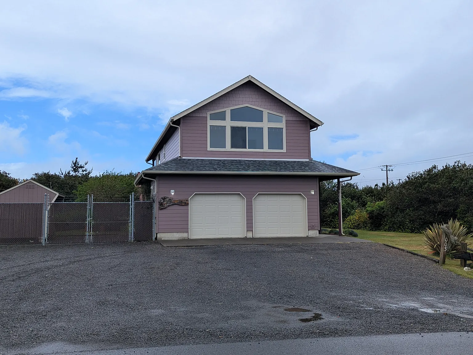 3 bed, 1716 sqft, $2,800 — Photo 1