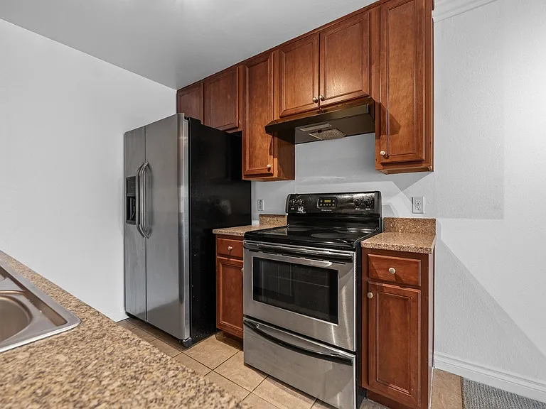 1756 Essex St #310 — Photo 6