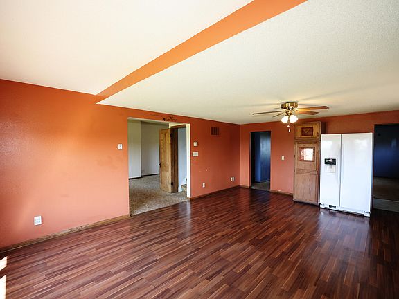 4th image of 516 Q Ave